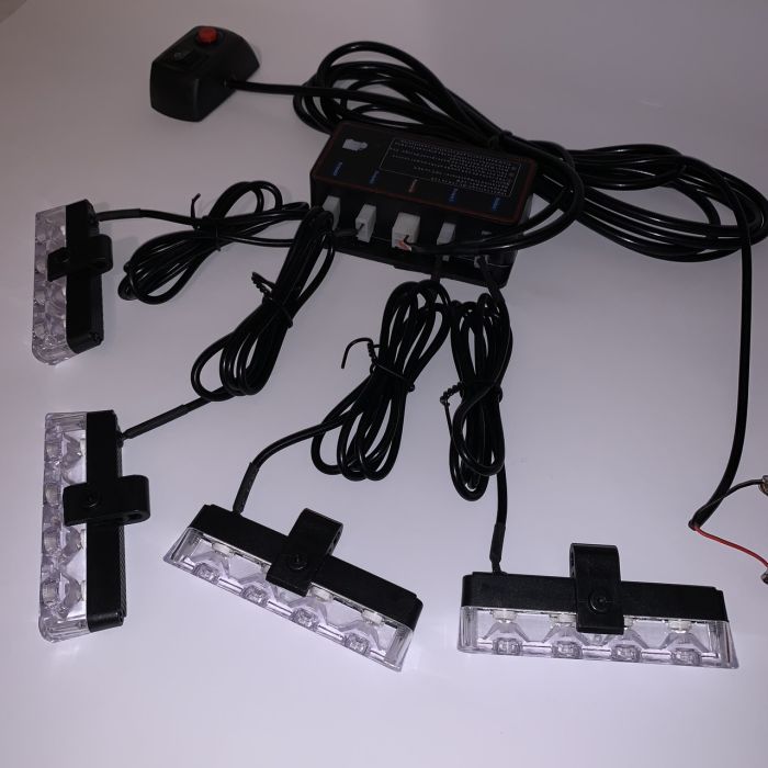 Стробоскоп мигалка в решітку автомобіля синій