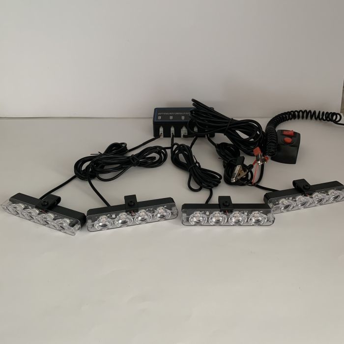 Стробоскоп мигалка в решітку автомобіля червоний синій