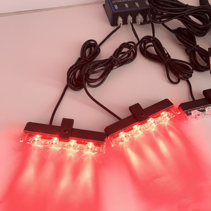 Стробоскоп мигалка в решітку автомобіля червоний синій