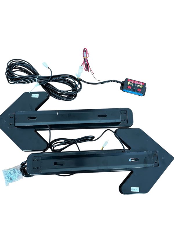 Світлодіодний покажчик напрямку руху. Жовті стрілки. Стробоскоп жовтий, мигалка.