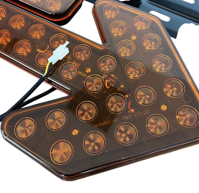 Світлодіодний покажчик напрямку руху. Жовті стрілки. Стробоскоп жовтий, мигалка.